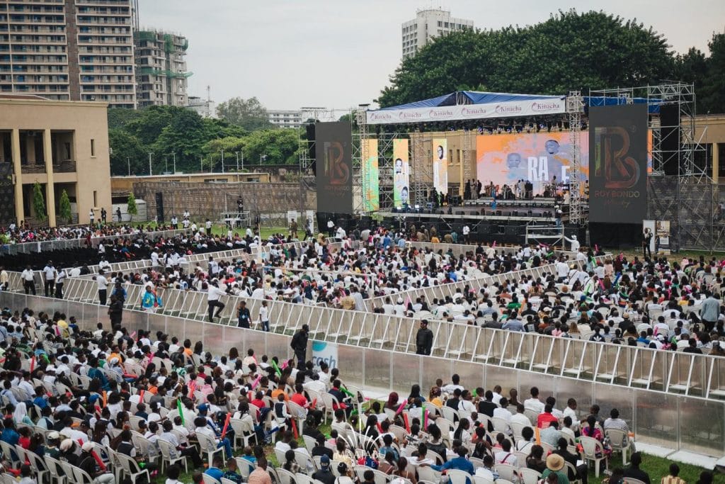 Concert moderne Maajabu Talent public jeune RDC